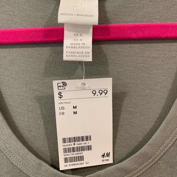 NWT H&M Basics Green Tank Top - Picture 3 of 3